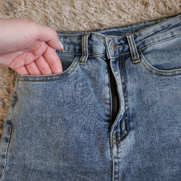 Shein Highwaisted Skinny Jeans - Picture 2 of 4